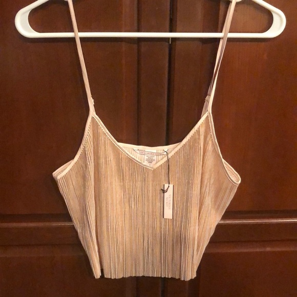 🤩- Victoria’s Secret shine pleat crop cami in sizeM - Picture 2 of 5